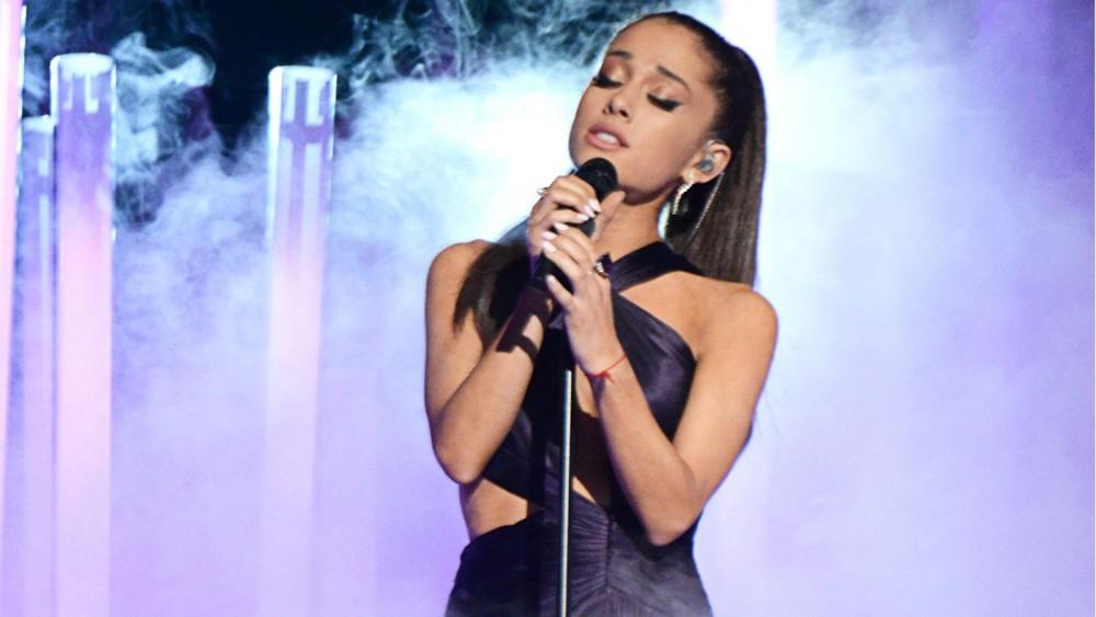 Ariana Grande Tampil Dewasa di Album Dangerous Woman