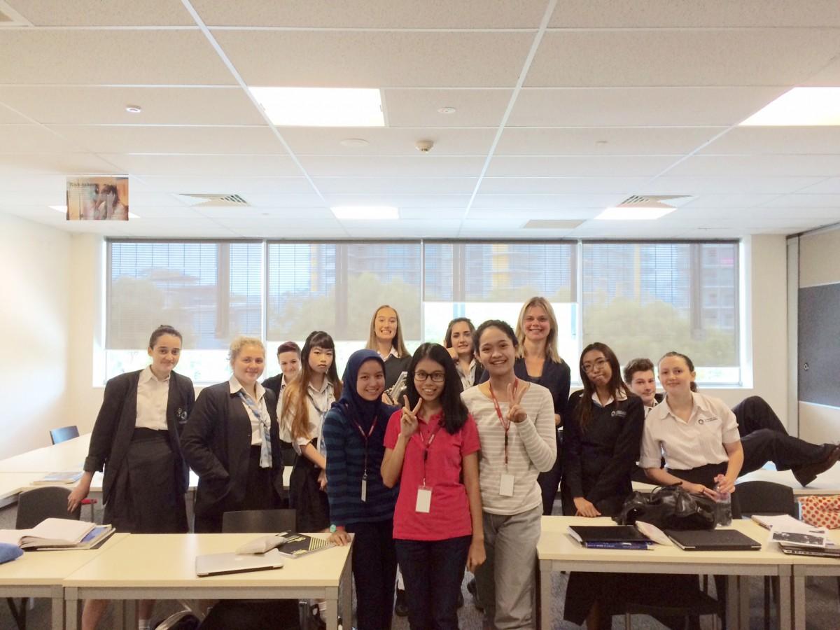  Blog From Brisbane: Dapat Wawasan Perfilman sampai Teori Bisnis