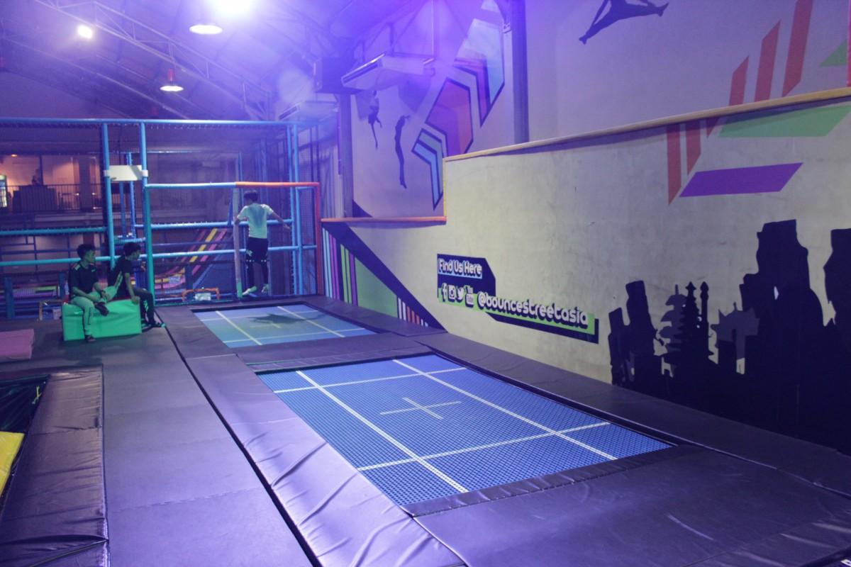 4 Hal Menyenangkan ini Bisa Kamu Lakukan di Trampoline Park