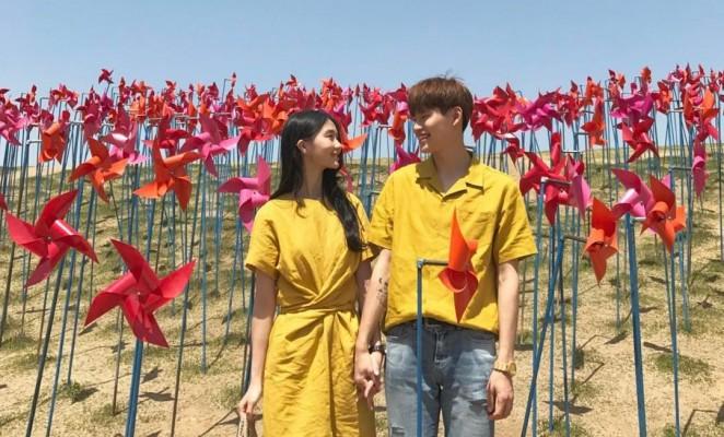 Tips Foto Couple OOTD Keren di Instagram