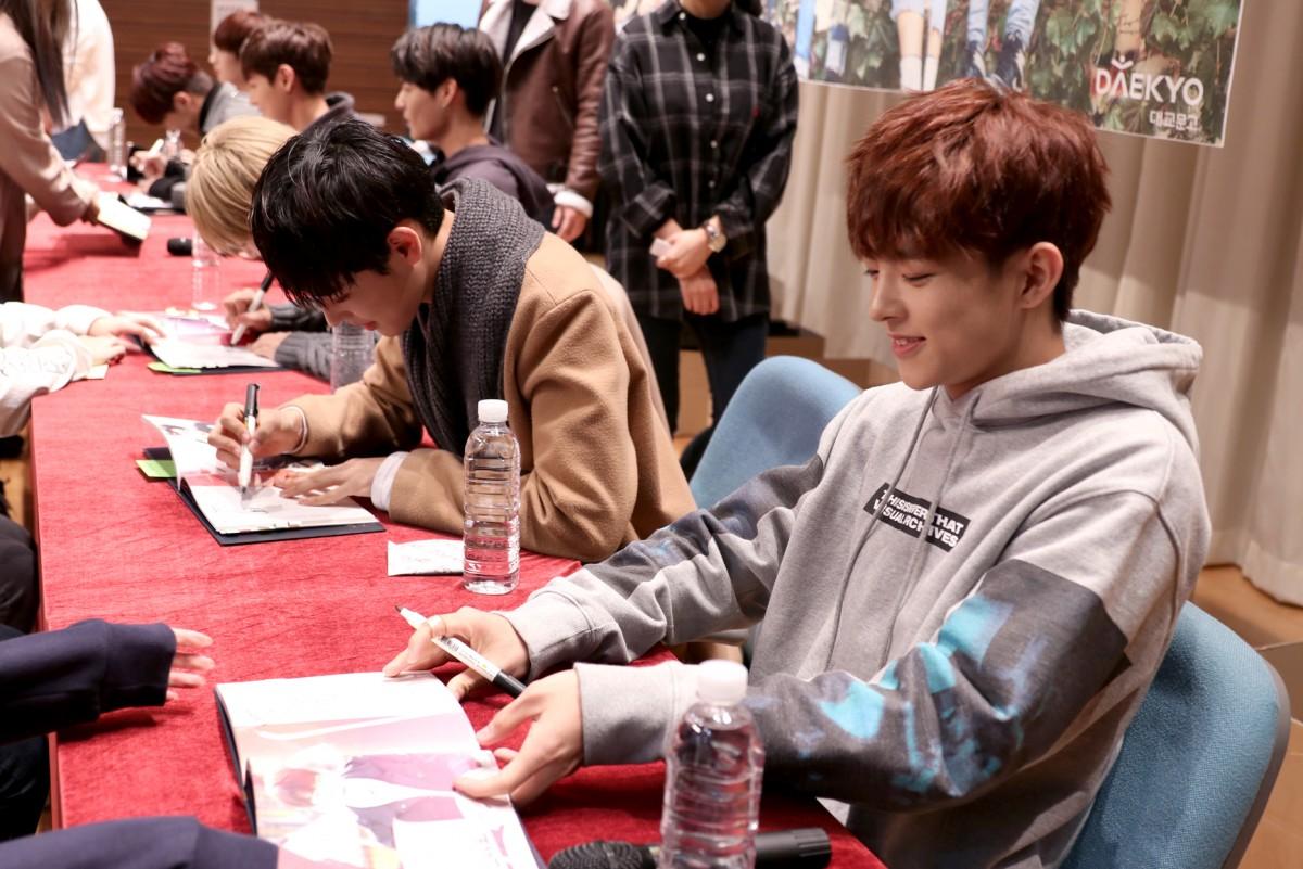 Sebelum Ikut Meet and Greet, Pertimbangin Dulu Hal-Hal Ini