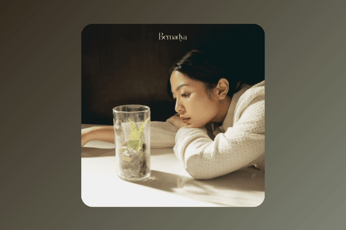 Makna Lagu Satu Bulan dari Bernadya: Saat Waktu Singkat Membekas Lebih Dalam dari yang Diduga