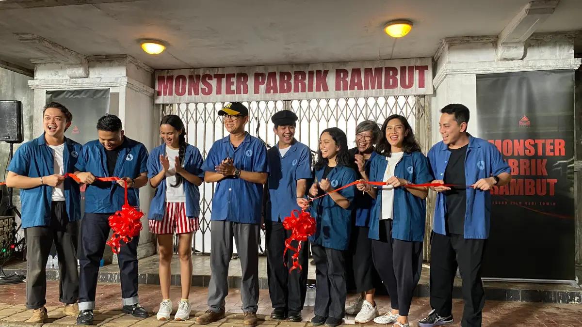 Sinopsis Monster Pabrik Rambut, Film Horor Indonesia yang Kritik Budaya Kerja