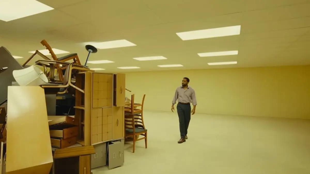 The Backrooms Resmi Jadi Film A24, Horor Internet Ini Siap Bikin Bioskop Ikut Tersesat