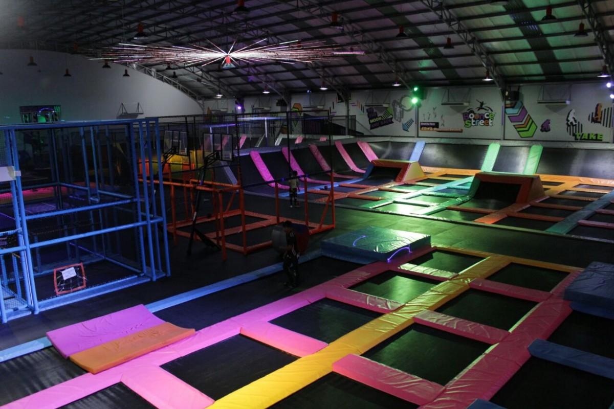 Hangout Seru di Bounce Street Asia, Indoor Trampoline Park Pertama di Indonesia